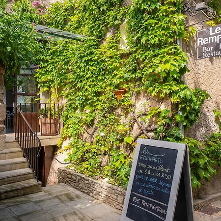 Hotel Restaurant Les Remparts ヴナスク エクステリア 写真