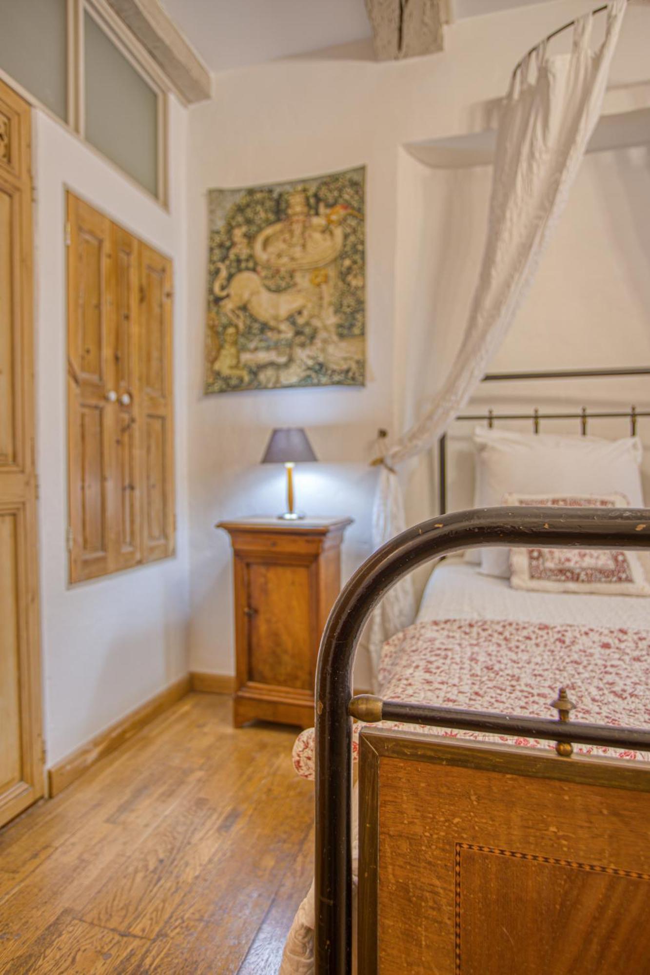 Hotel Restaurant Les Remparts ヴナスク エクステリア 写真