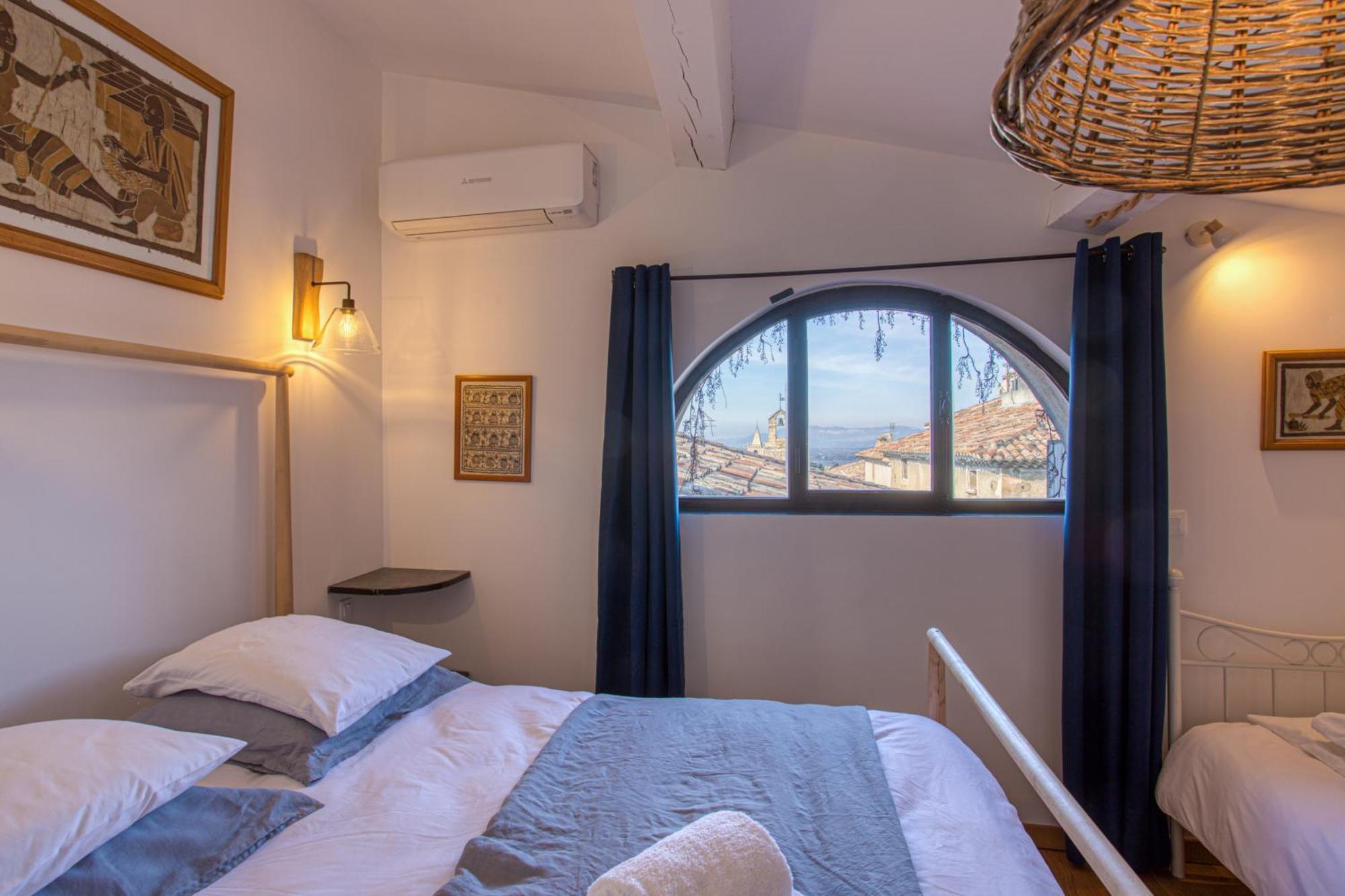 Hotel Restaurant Les Remparts ヴナスク エクステリア 写真