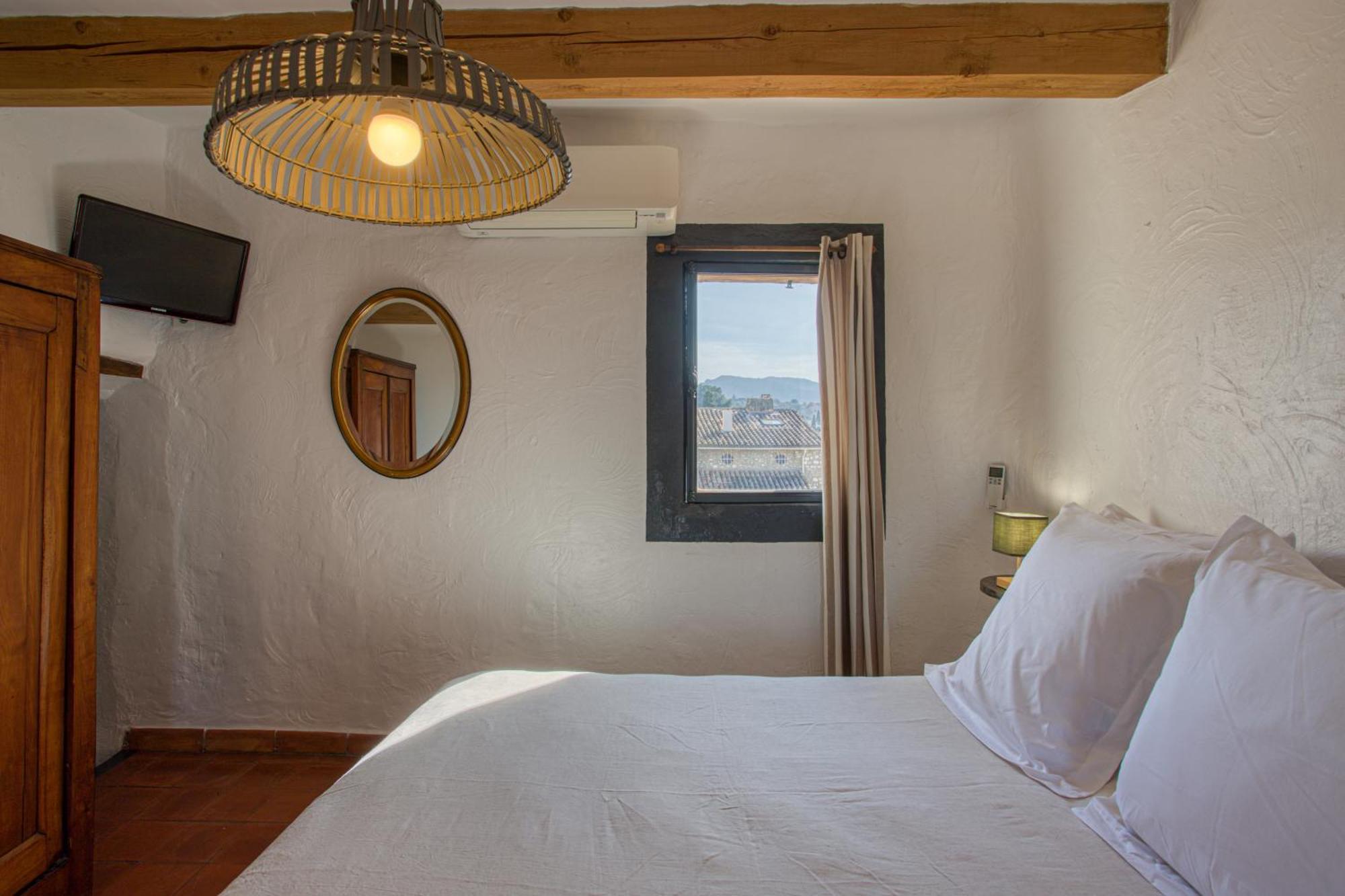 Hotel Restaurant Les Remparts ヴナスク エクステリア 写真